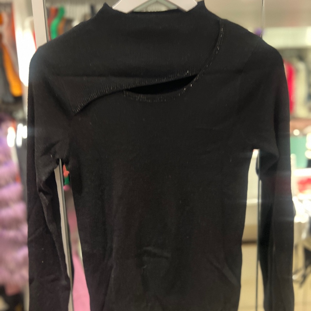 Black Long Sleeve Top